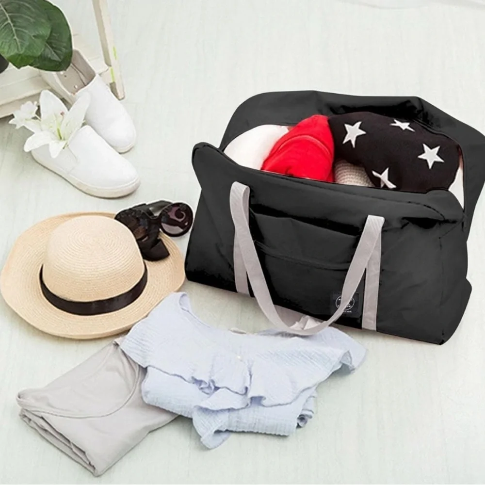 Sleek Black Duffel Bag with Gray Accents